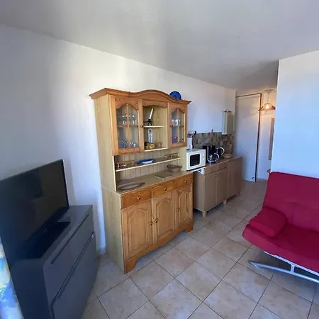 Apartamento T3 Avec Terrasse Donnant Sur La Sur Pierre La *